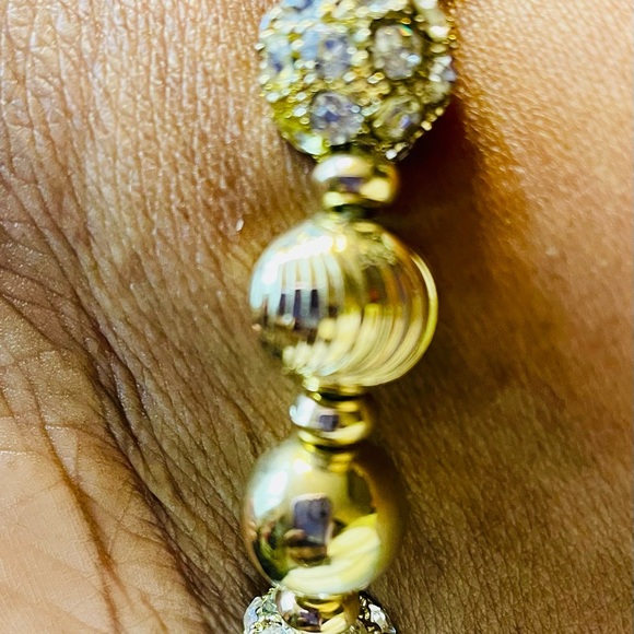 Monet Vintage Spiral, Crystal, and Shiny Bead Stretch Bracelet. Size 6 1/2 inch - Picture 5 of 6